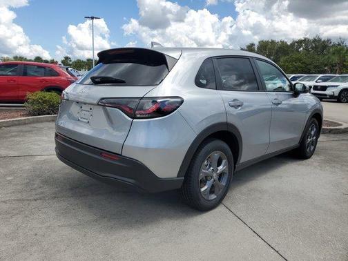 2026 Honda HR-V LX