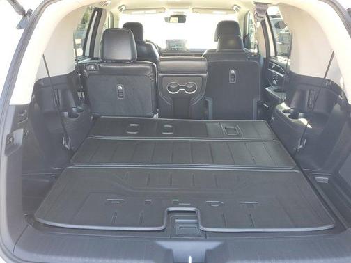 2023 Honda Pilot EX-L 8-Passenger