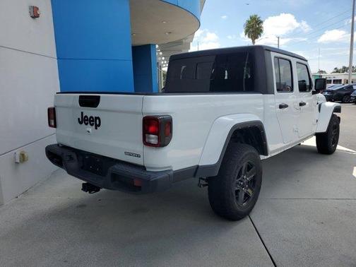 2021 Jeep Gladiator Sport