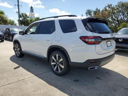 2025 Honda Pilot Touring