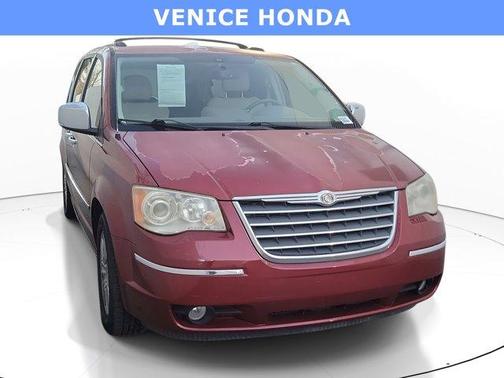 2010 Chrysler Town & Country Limited