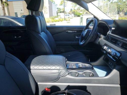 2023 Honda Pilot Touring