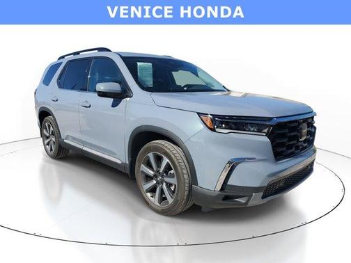 2023 Honda Pilot Touring