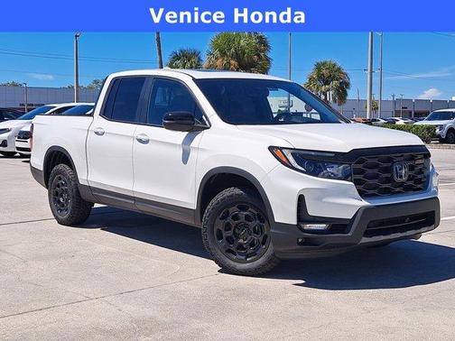 2025 Honda Ridgeline TrailSport+