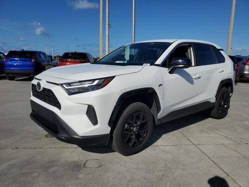 2024 Toyota RAV4 LE