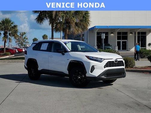 2024 Toyota RAV4 LE