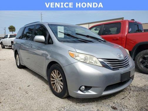 2015 Toyota Sienna L