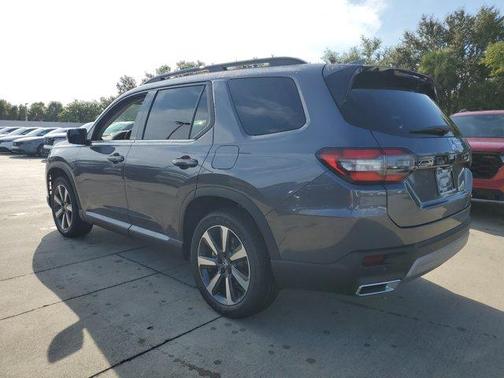 2025 Honda Pilot Touring