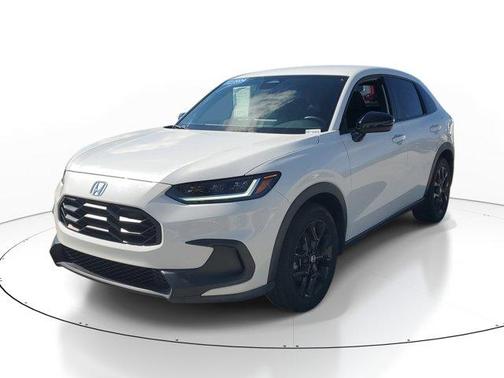 White 2024 Honda HR-V Sport