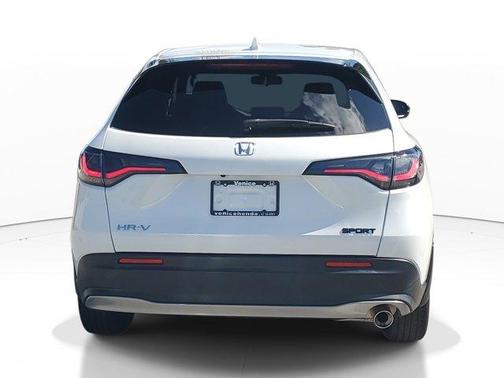 White 2024 Honda HR-V Sport