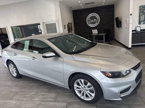 Silver 2018 Chevrolet Malibu LT