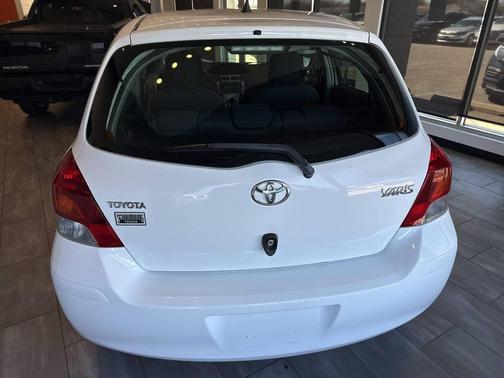 2011 Toyota Yaris Base