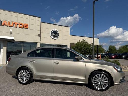 2016 Volkswagen Jetta 1.8T SEL Premium