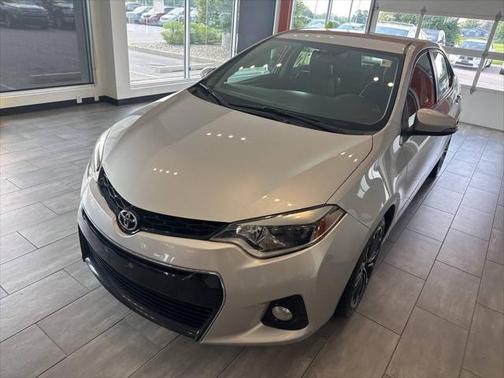 2015 Toyota Corolla S Plus