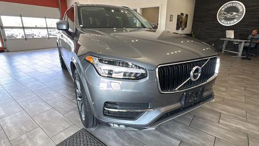 Gray 2017 Volvo XC90 T6 Momentum