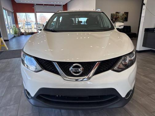 2017 Nissan Rogue Sport SV