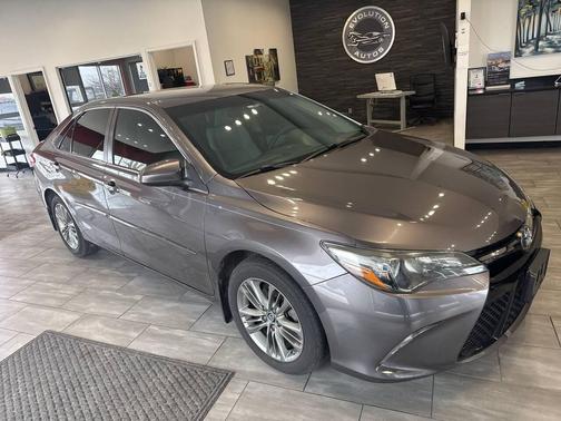 2015 Toyota Camry SE