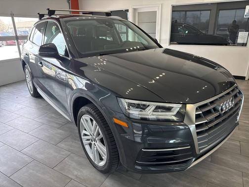 Manhattan Gray Metallic 2019 Audi Q5 2.0T Premium Plus