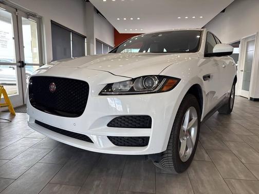 2020 Jaguar F-PACE 25t Premium AWD 4dr SUV