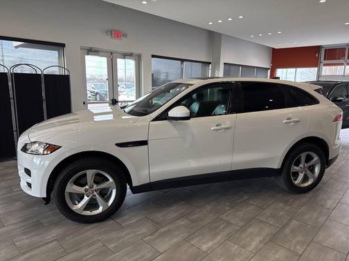 2020 Jaguar F-PACE 25t Premium AWD 4dr SUV