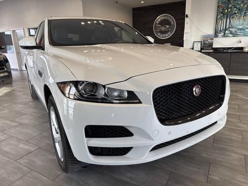2020 Jaguar F-PACE 25t Premium AWD 4dr SUV