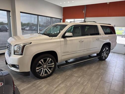 Summit White 2018 GMC Yukon XL Denali