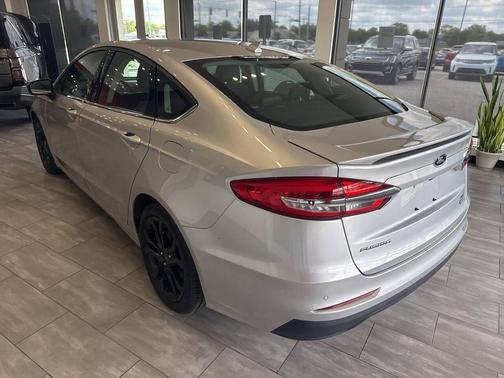 Silver 2019 Ford Fusion SE