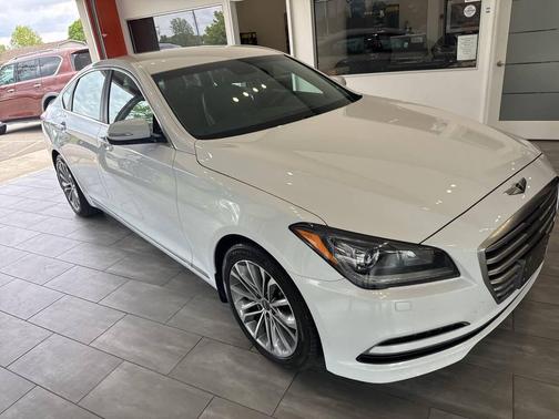 White 2015 Hyundai Genesis 3.8