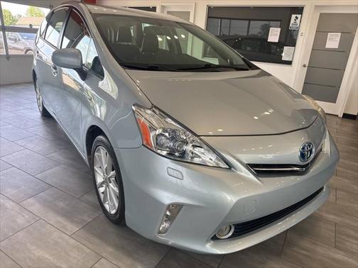 2013 Toyota Prius v Five