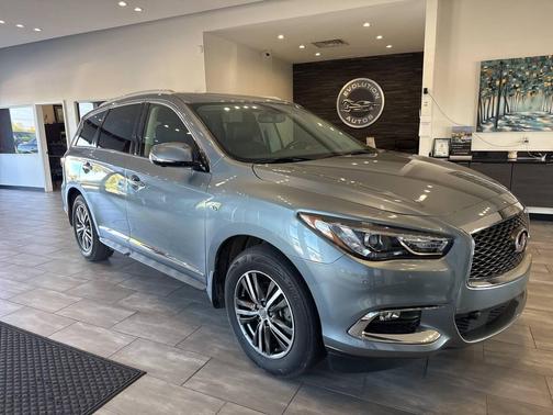 2017 INFINITI QX60 Base