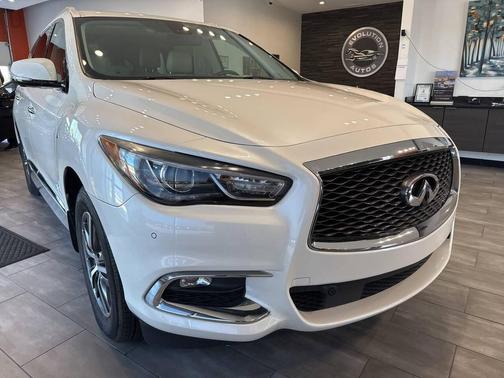 2017 INFINITI QX60 Base