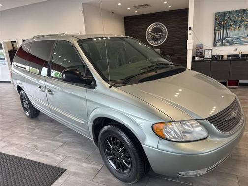 2003 Chrysler Town & Country Limited