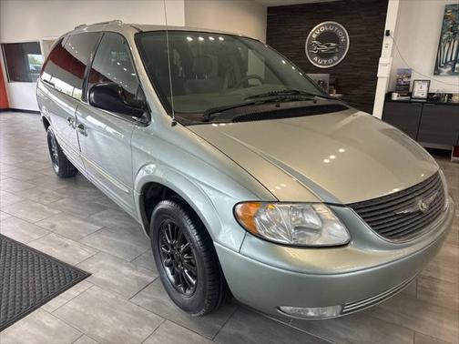 2003 Chrysler Town & Country Limited