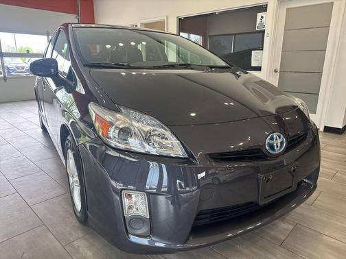 Winter Gray Metallic 2010 Toyota Prius II