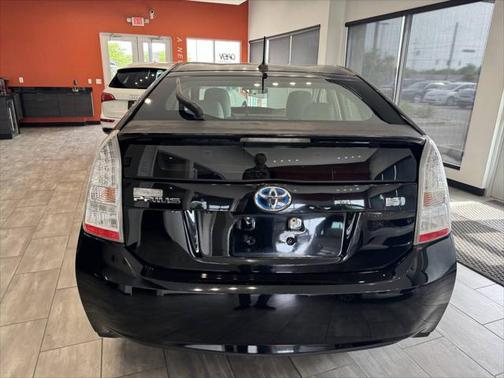 2010 Toyota Prius III