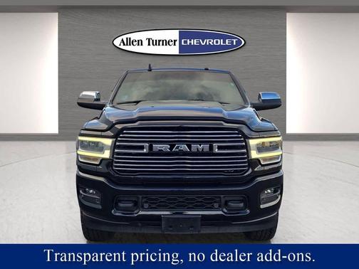 2022 RAM 2500 Laramie Crew Cab 4x4 6'4' Box