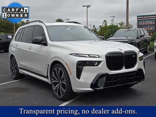 2023 BMW X7 M60i