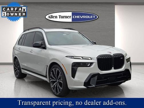 2023 BMW X7 M60i