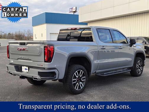 2024 GMC Sierra 1500 AT4