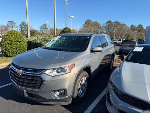 2018 Chevrolet Traverse LT Cloth