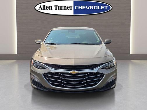 Mineral Gray Metallic 2024 Chevrolet Malibu FWD 2LT