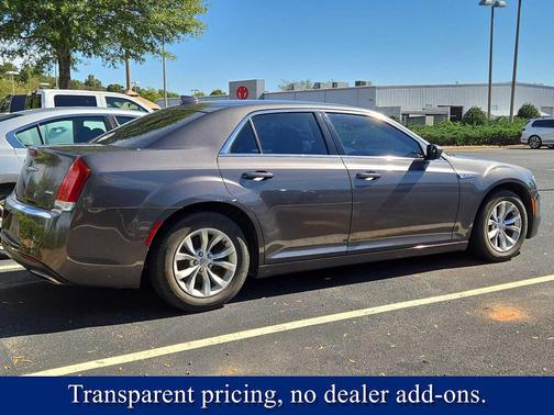 2015 Chrysler 300 Limited