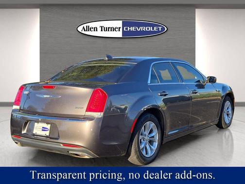 2015 Chrysler 300 Limited