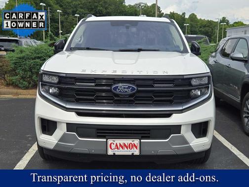 Star White Metallic Tri-Coat 2025 Ford Expedition Max Platinum
