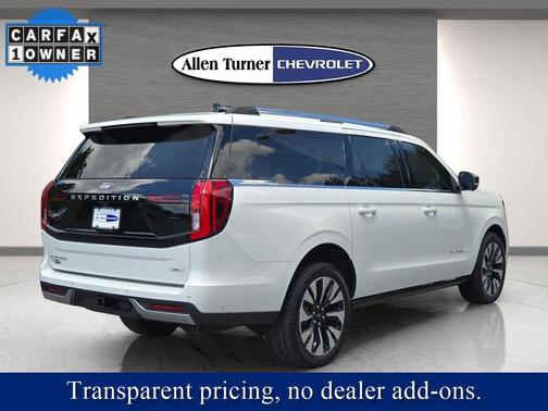 Star White Metallic Tri-Coat 2025 Ford Expedition Max Platinum