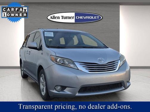 2015 Toyota Sienna LE