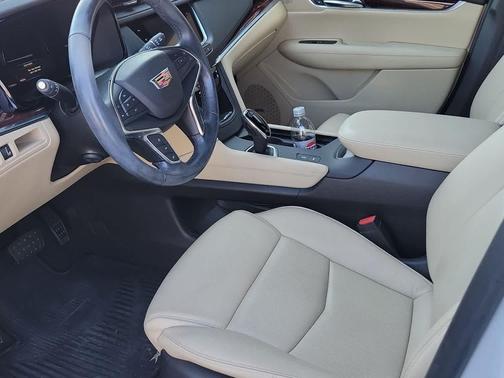 2018 Cadillac XT5 Premium Luxury