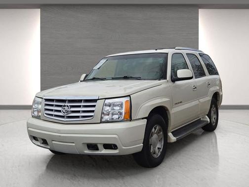 2002 Cadillac Escalade Base