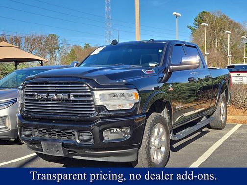 2022 RAM 2500 Laramie Crew Cab 4x4 6'4' Box