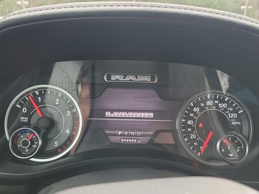 2022 RAM 2500 Laramie Crew Cab 4x4 6'4' Box